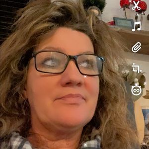 Meet your Posher, Sylvianne